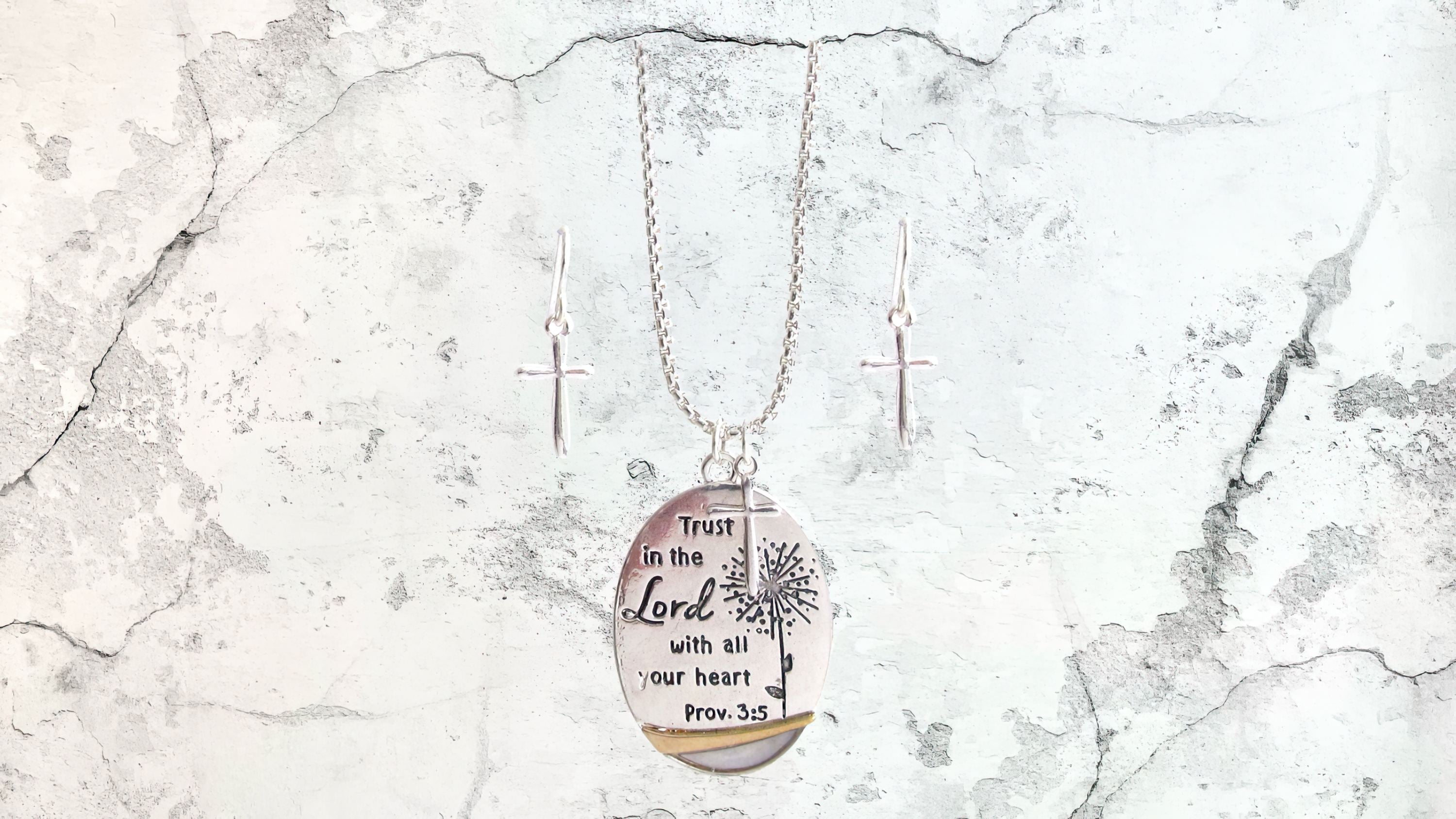 necklace