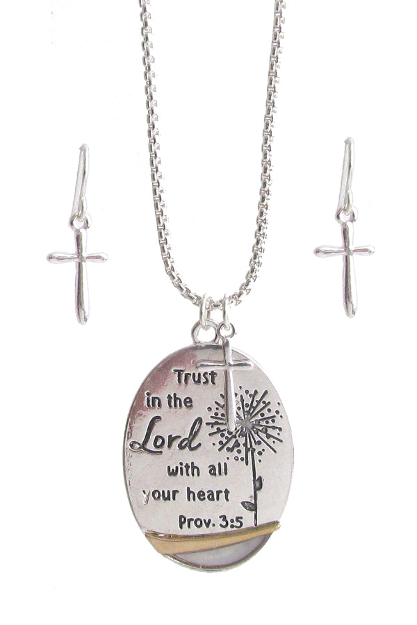 necklace