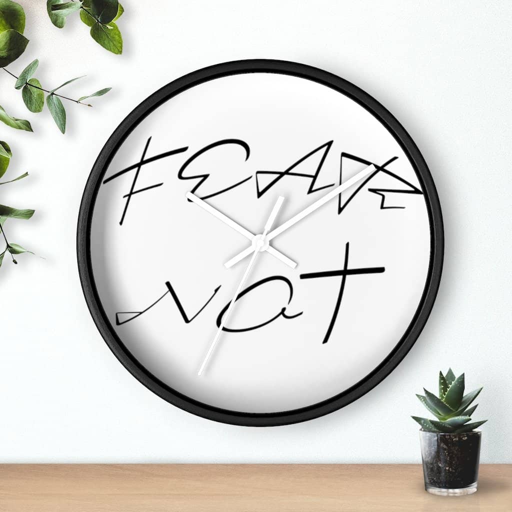 Wall clock "Fear Not" in 2 Frame Colors and 2 Hand Colors (4394316628062)