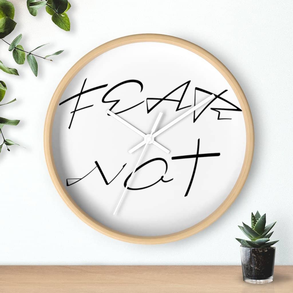 Wall clock "Fear Not" in 2 Frame Colors and 2 Hand Colors (4394316628062)