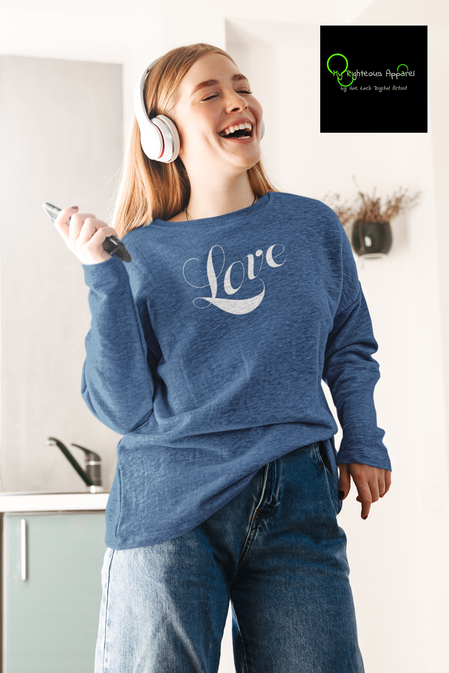 Heavy Blend™ Crewneck Sweatshirt "Love" white font (4755212664926)